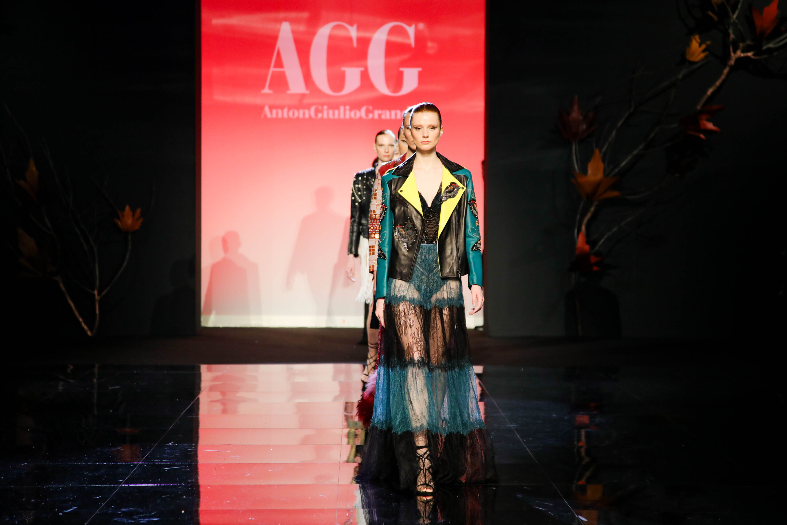 Il trionfo di Anton Giulio Grande alla Milano Fashion Week 2024 con  “Callas Rock Forever”